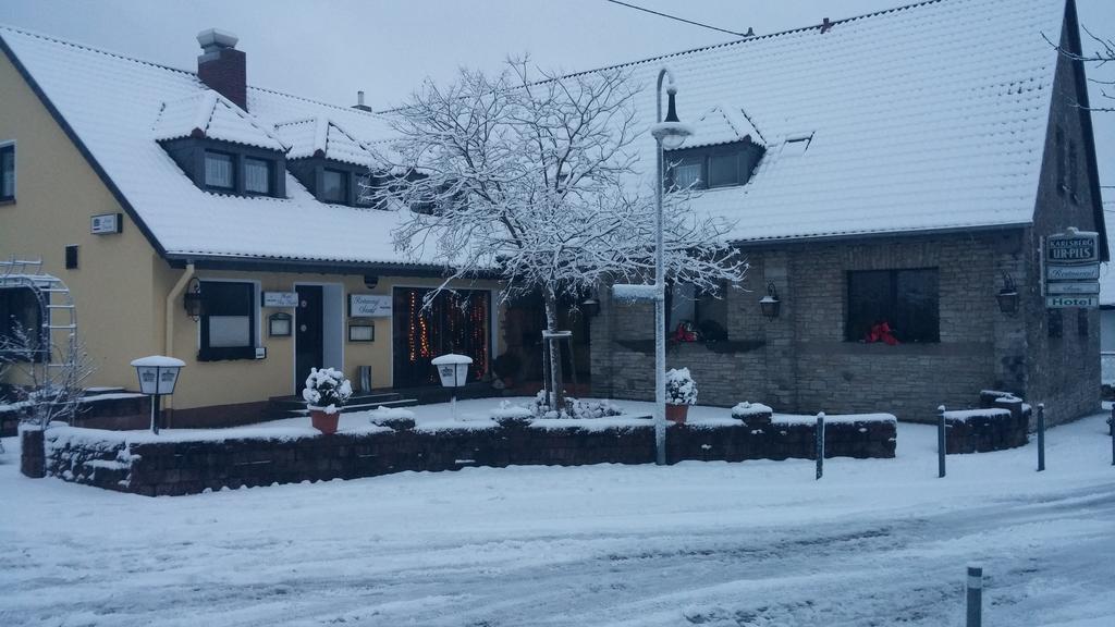 Hotel Am Markt Kleinblittersdorf Exterior foto